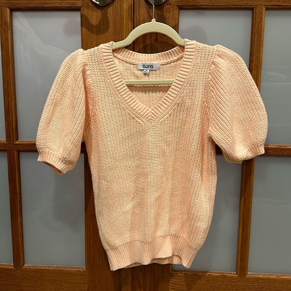 525 America V-Neck Short Sleeve Peach Knit Sweater